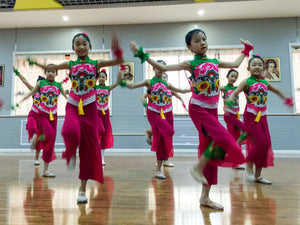 Xi'an School Dancers